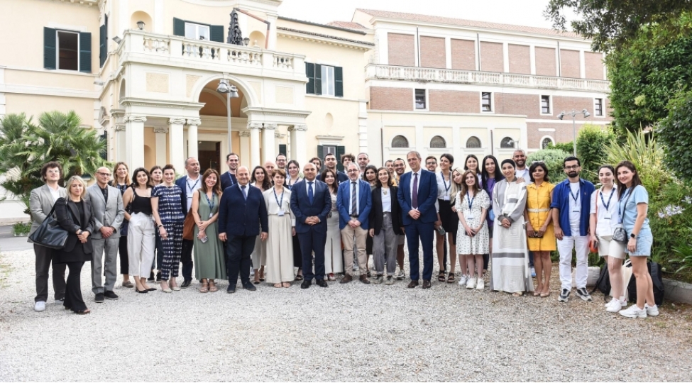 italiya-azerbaycan-universiteti-cherchivesinde-gmap-proqraminin-ilk-telebe-qrupu-romada-yay-modulunu-tamamlayib
