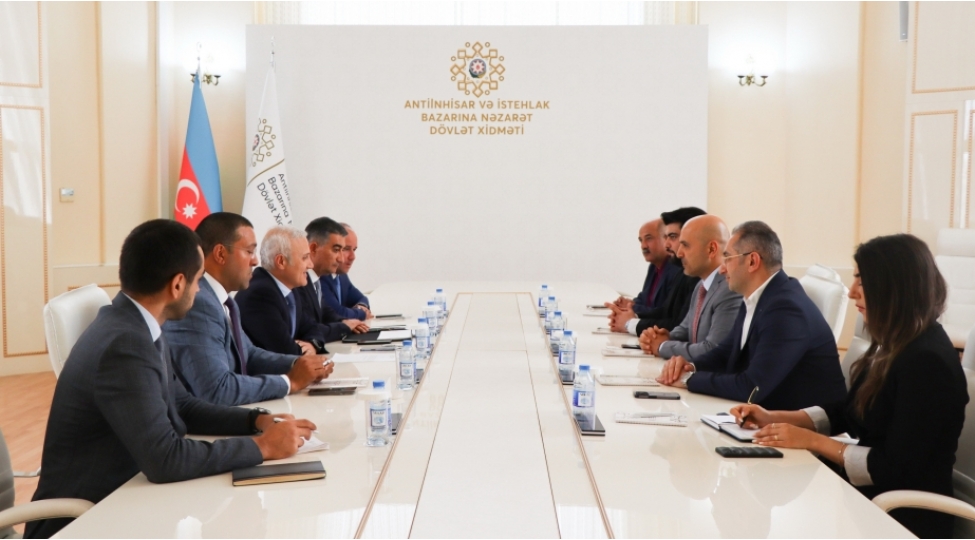 turizm-sahesinde-saglam-reqabet-muhitinin-formalashdirilmasi-barede-muzakireler-aparilib