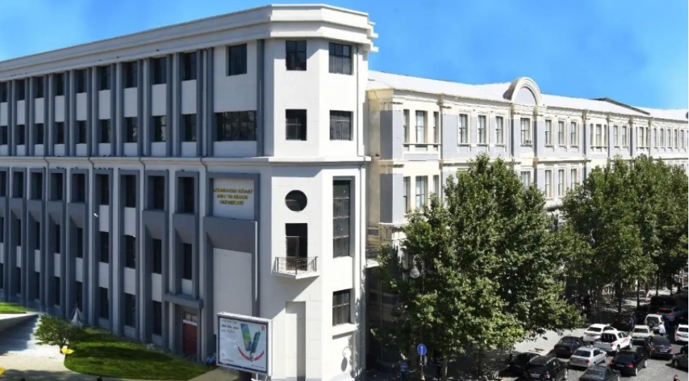 adnsu-avropanin-394-asiyanin-ise-19-cu-en-yaxshi-universitetidir