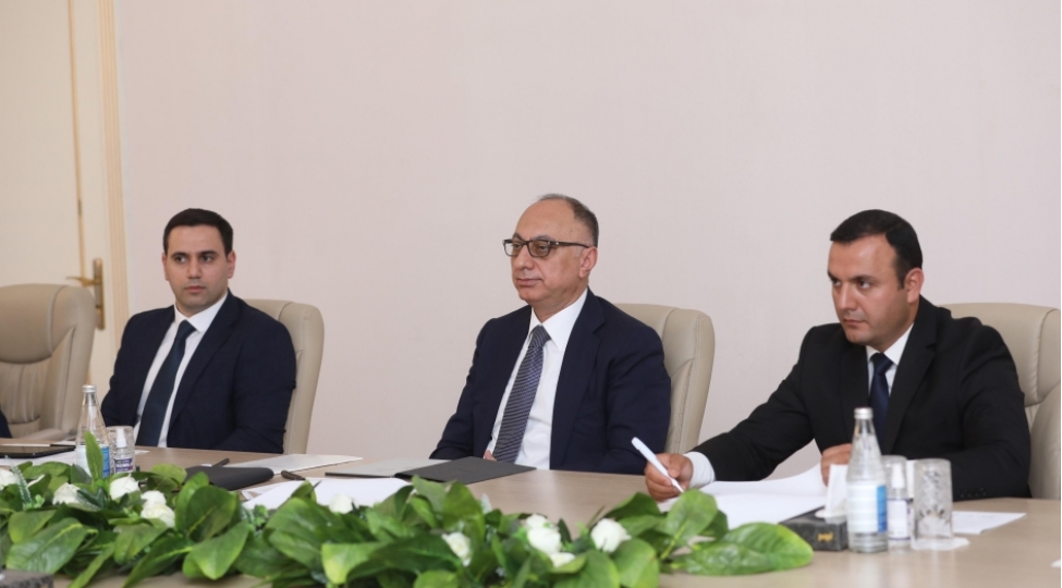 qida-tehlukesizliyi-agentliyinin-sedri-agdamda-vetendashlarla-gorushub