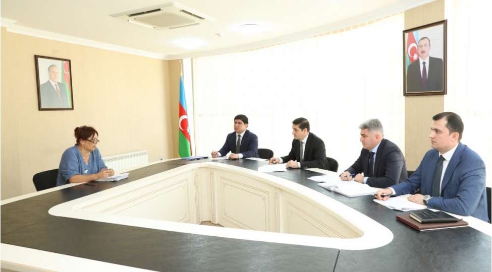 edliyye-naziri-qusarda-vetendashlari-qebul-edib
