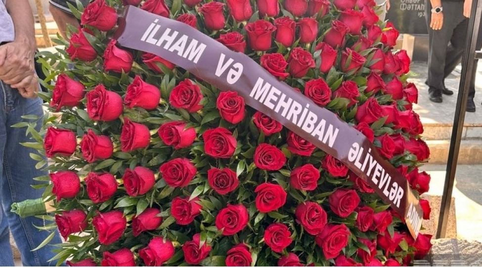 prezident-ve-birinci-xanim-sefa-mirzeyevin-defnine-eklil-gonderib