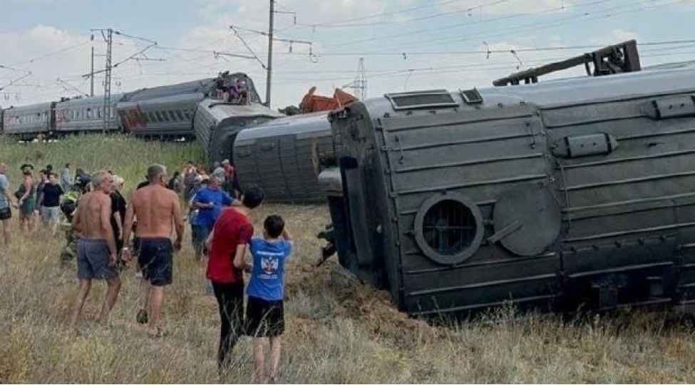 rusiyada-sernishin-qatari-relsden-chixib-video