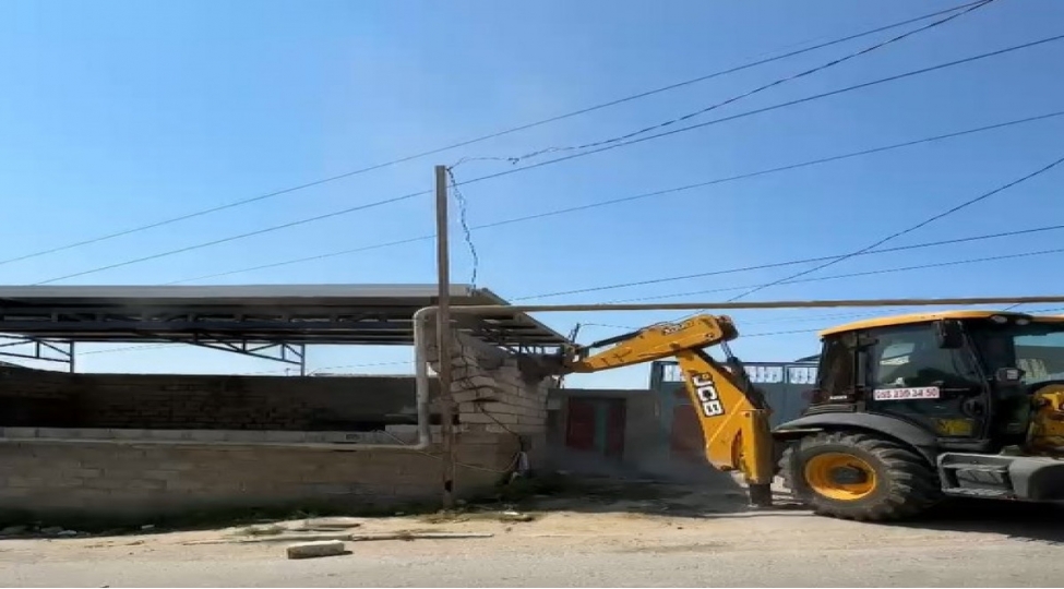 fhn-masazirda-qanunsuz-tikintinin-qarshisini-alib-fotovideo