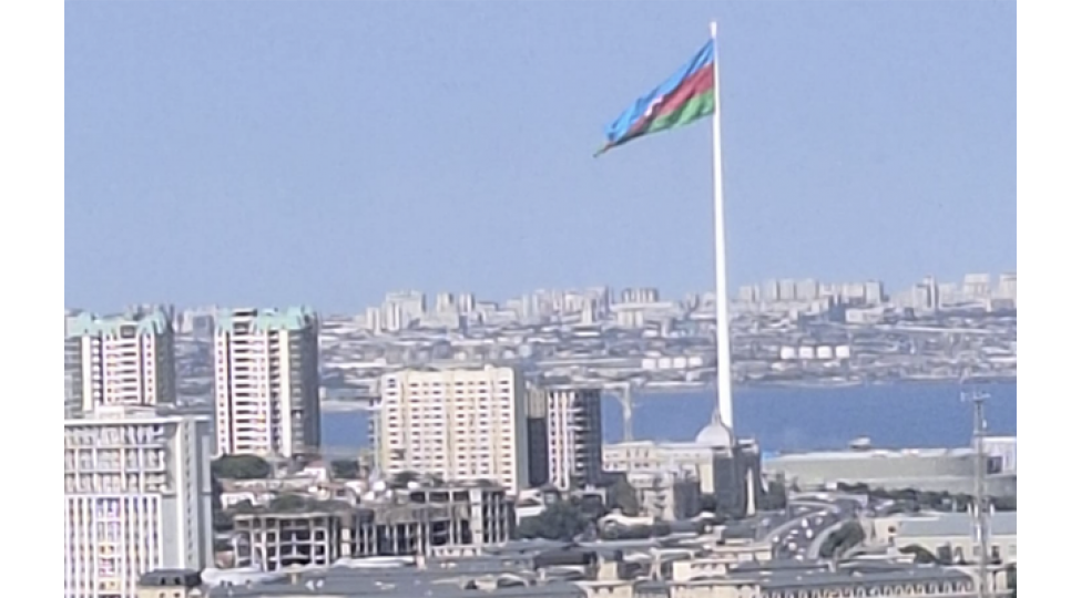 azerbaycan-bayragi-dovlet-bayragi-meydanina-qaytarilib