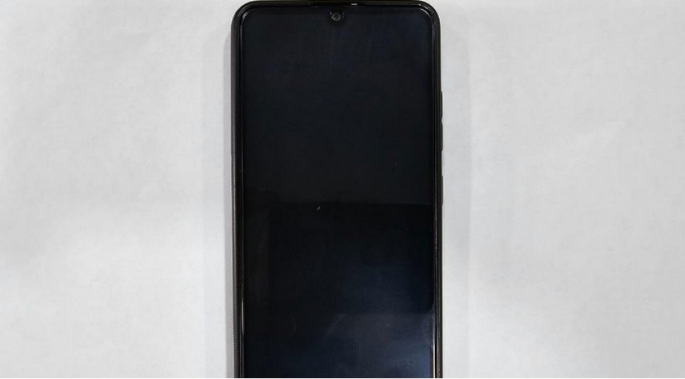 azyashlinin-cibinde-cezachekme-muessisesine-mobil-telefon-kechirilmesinin-qarshisi-alinib