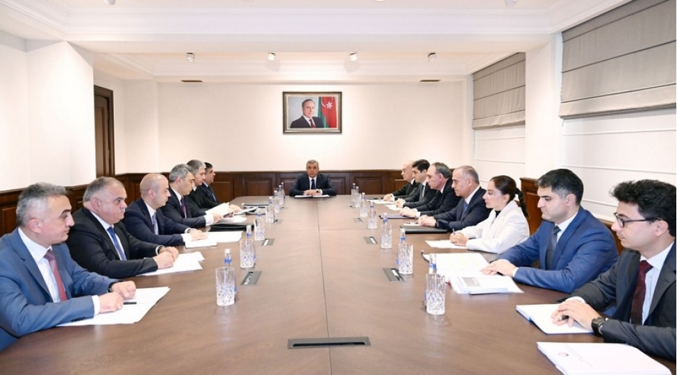 korrupsiyaya-qarshi-mubarize-uzre-komissiyanin-yaninda-fealiyyet-gosteren-ishchi-qruplarin-terkibi-yenilenecek