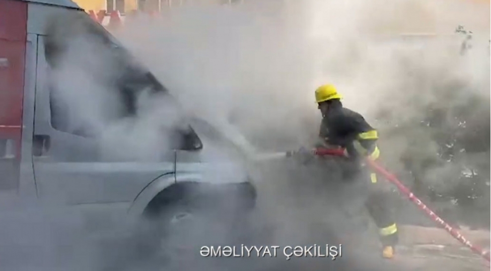 yasamalda-yuk-avtomobili-yanib-video