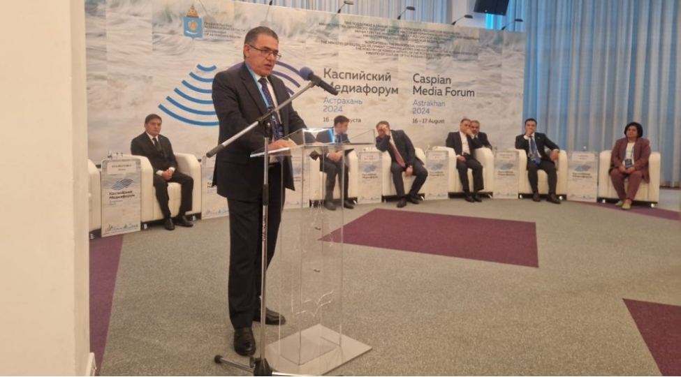 azerbaycan-numayende-heyeti-heshterxanda-kechirilen-ix-xezer-media-forumunda-ishtirak-edir-2