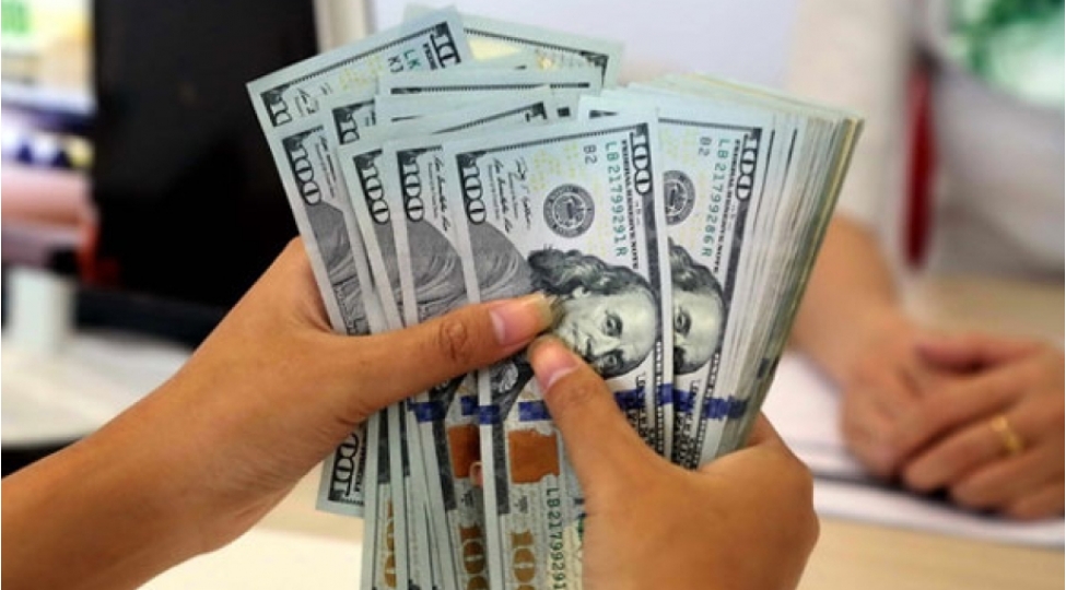 azerbaycandan-i-yarimilde-3-milyard-dollara-yaxin-kapital-chixarilib