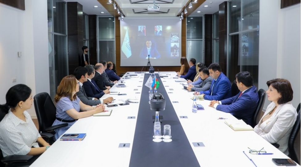 formula-1-ve-cop29-a-hazirliqlar-muzakire-olunub