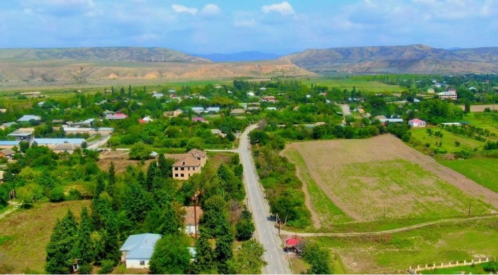 agsuda-12-yashayish-menteqesini-birleshdiren-yolun-tikintisi-yekunlashib