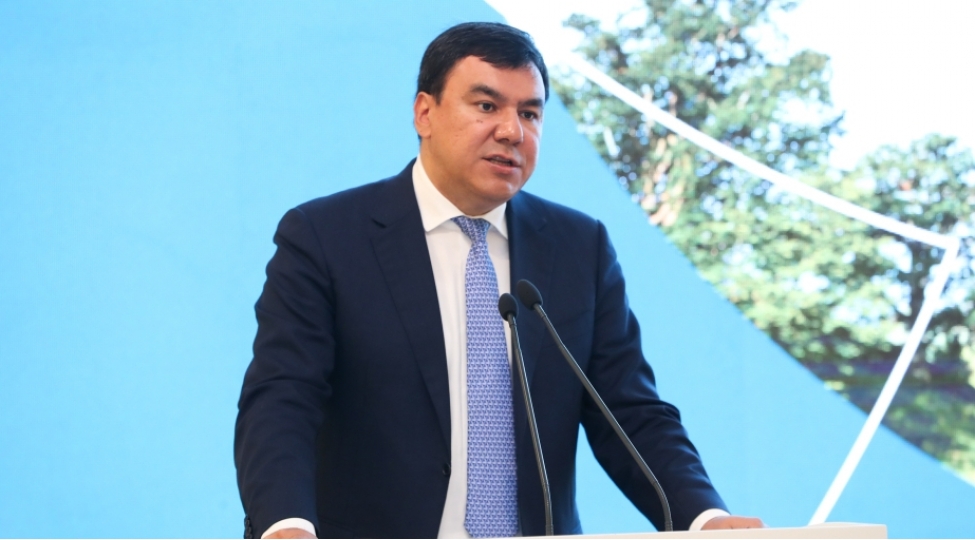 ozbekistanli-nazir-azerbaycanin-beynelxalq-emekdashliga-verdiyi-tohfeler-desteklenir-ve-teqdir-olunur