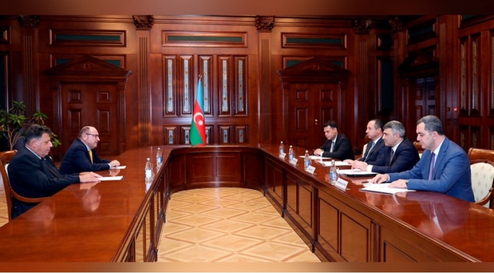 beynelxalq-hakimler-ittifaqinin-rehberi-azerbaycandaki-mehkeme-islahatlari-barede-melumatlandirilib