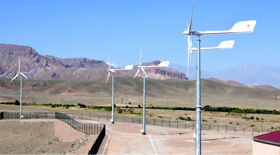 azerbaycanda-kulek-enerjisinin-istehsali-61-den-chox-artib