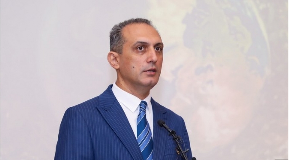 asif-esgerli-azerbaycan-tekce-neft-qaz-ixracatchisi-deyil-hem-de-yashil-enerjiye-yonelen-bir-olkedir