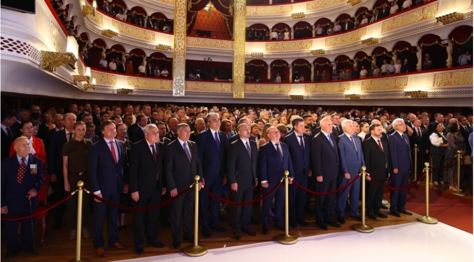 azerbaycan-numayende-heyeti-heshterxan-vilayetinde-seferde-olub-foto