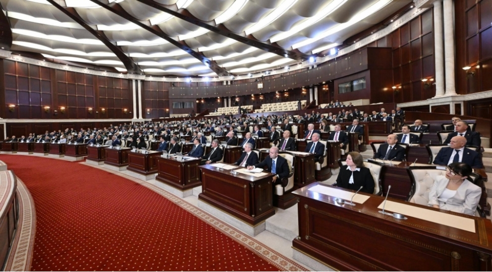 bir-sira-generallarin-vezifede-olmasi-uchun-yash-senzinin-legvi-son-oxunushda-qebul-edilib
