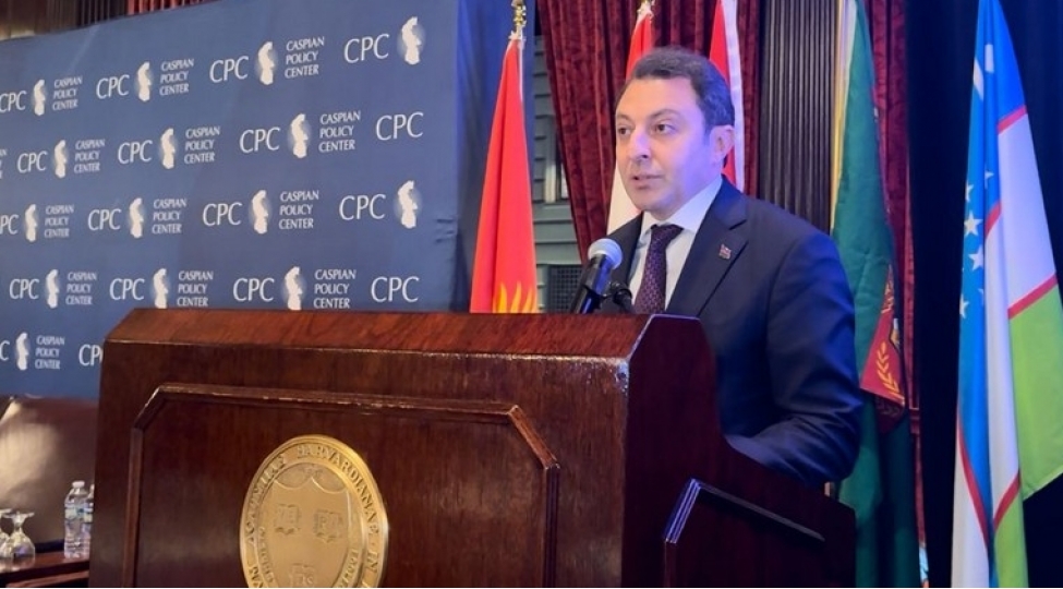 diplomatimiz-5-ci-xezer-biznes-forumunda-ishtirak-edib