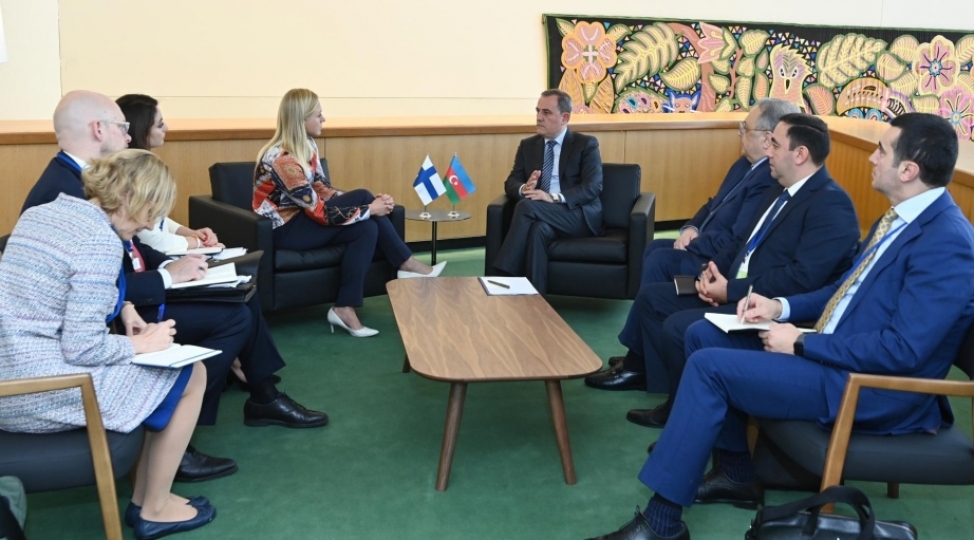 ceyhun-bayramov-finlandiya-respublikasinin-xarici-ishler-naziri-ile-gorushub