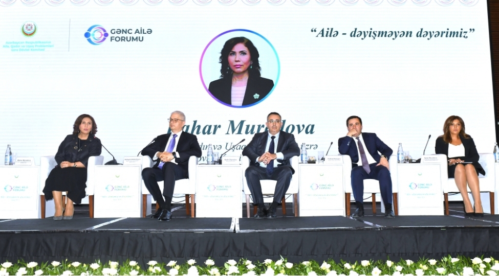 azerbaycanda-ilk-defe-olaraq-genc-aile-forumu-kechirilib