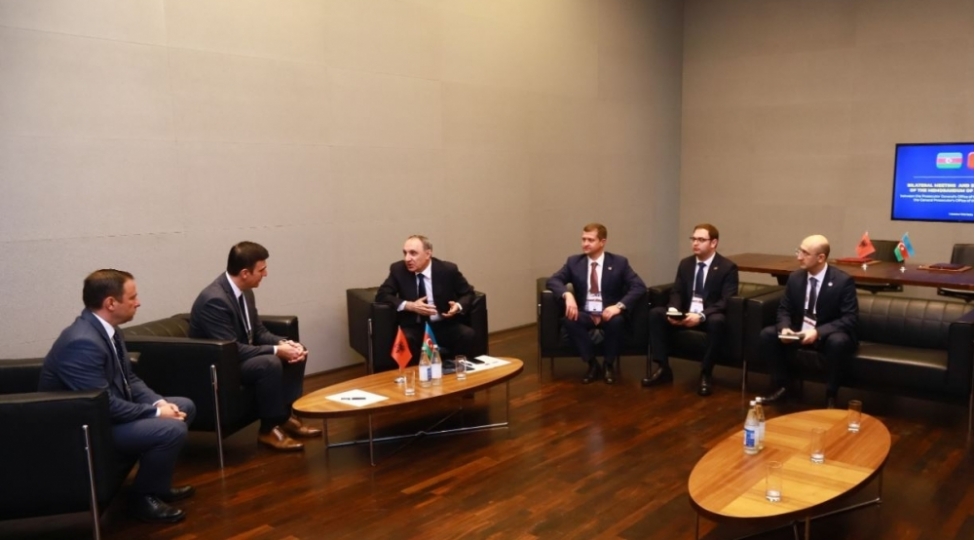 kamran-eliyev-albaniya-bash-prokuroru-ile-gorushub-memorandum-imzalanib