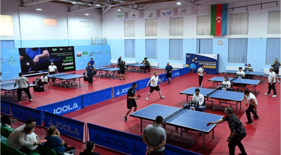 fhn-nin-emekdashlari-stolustu-tennis-yarishinda-ugur-qazaniblar