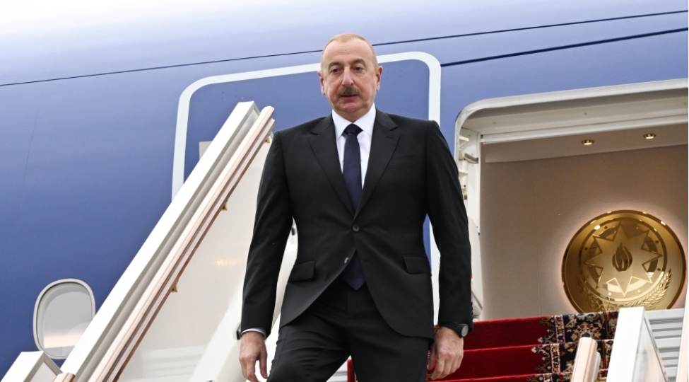 prezident-ilham-eliyevin-oldugu-teyyare-baki-sheheri-heyder-eliyev-beynelxalq-hava-limanina-enish-edib