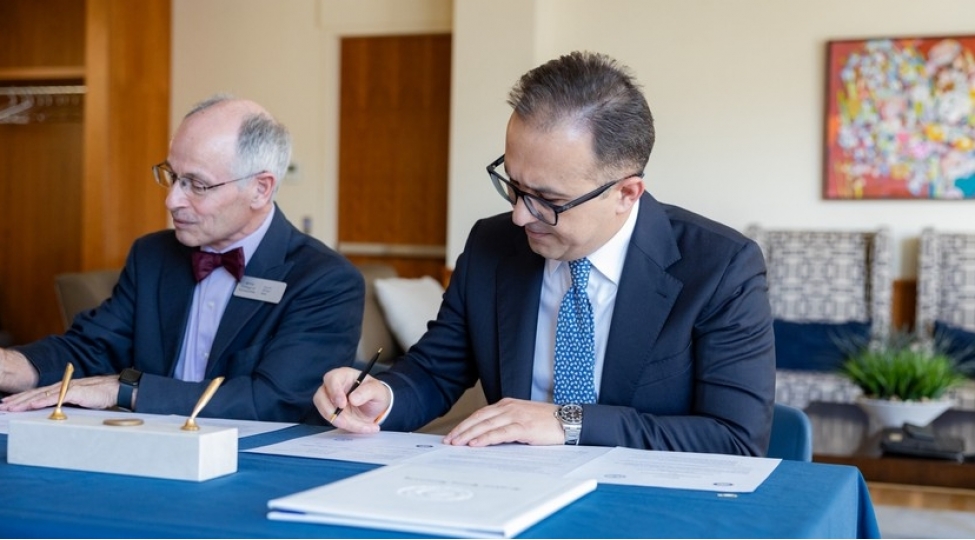 ilahiyyat-institutu-ile-absh-nin-briqam-yanq-universiteti-arasinda-memorandum-imzalanib