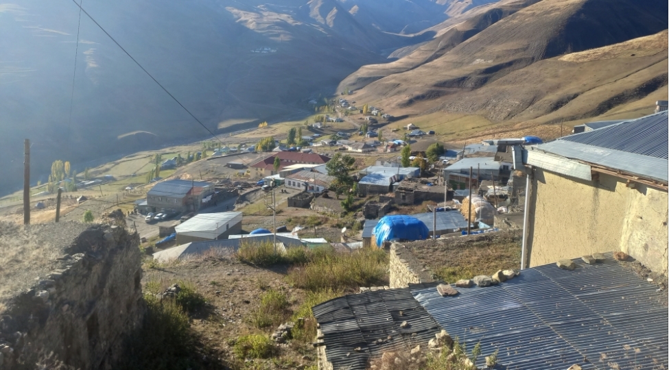 xinaliqda-qezali-veziyyetde-olan-60-evin-berpasi-uchun-layihelendirme-ishleri-aparilib