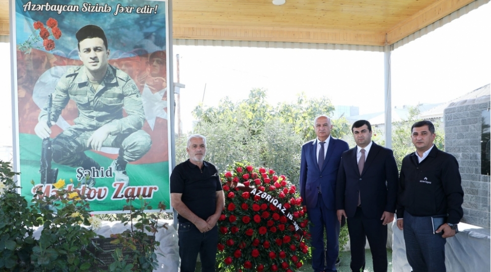 socar-in-azeriqaz-ib-nin-shehid-emekdashinin-shehadete-ucaldigi-gun-yad-edilib-foto