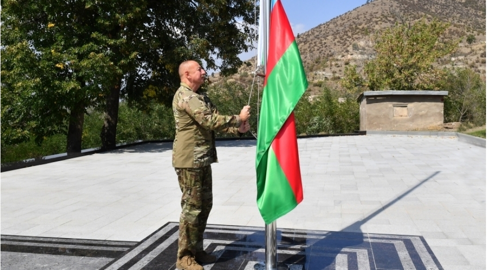 2003-cu-il-15-oktyabr-olkemizin-inkishafinda-yeni-ugurlu-bir-merhelenin-bashlandigi-gun