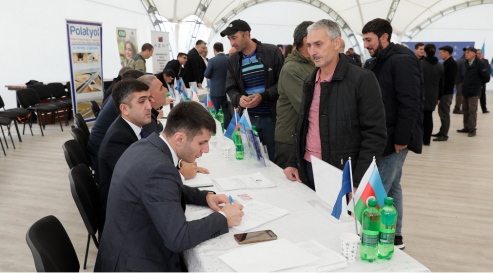 lachinda-emek-yarmarkasi-kechirilib-250-den-chox-vakansiya-teqdim-edilib