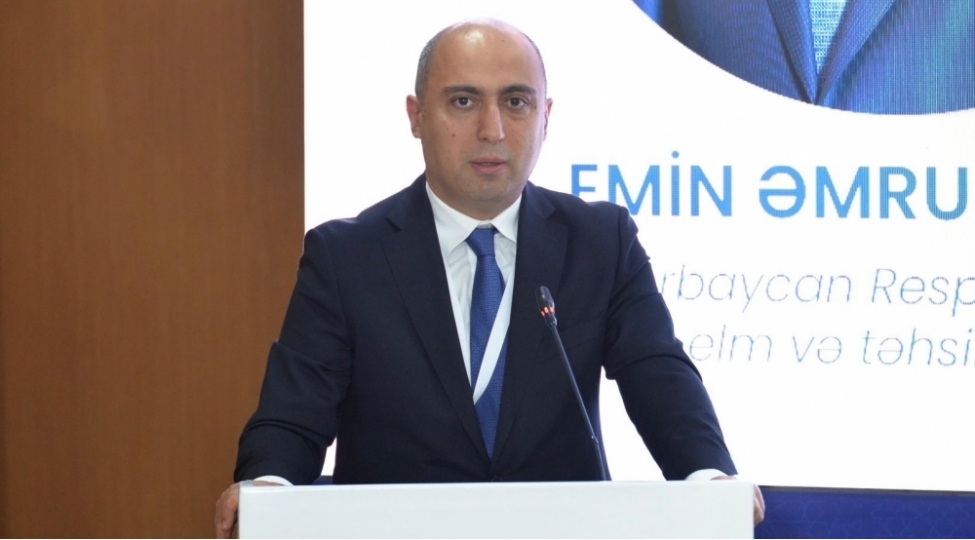 dini-tehsil-adi-altinda-shagird-ve-telebelere-dini-mesajlar-verilmesi-yolverilmezdir-nazir