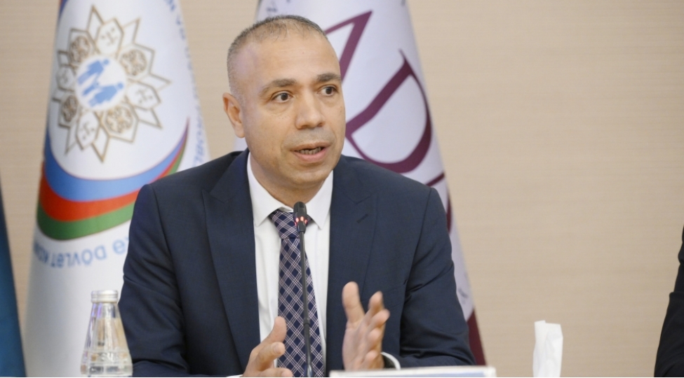 elnur-soltanov-iqlim-deyishikliyinin-su-ile-getirdiyi-tehlukelerde-en-chox-zerer-gorenler-qadinlardir