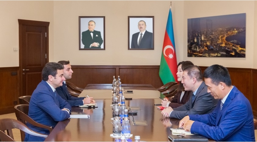 azerbaycan-ve-chin-arasinda-aviadashimalarin-inkishaf-perspektivleri-muzakire-edilib