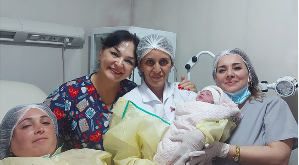 shushada-32-ilden-sonra-ilk-korpe-dunyaya-gelib