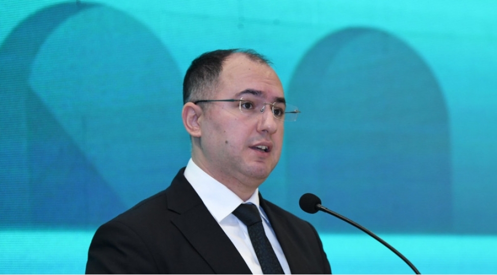 azerbaycanda-elektrikli-muherrikli-neqliyyat-vasitelerinin-sayi-60-artib