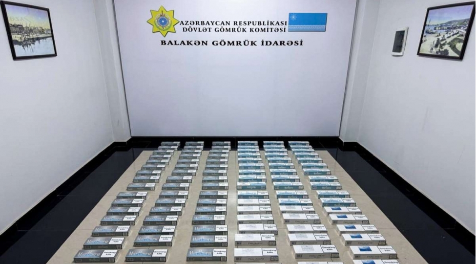 turkiyeden-azerbaycana-yuk-getiren-mashinlarda-208-min-aksiz-markasiz-siqaret-ashkar-edilib