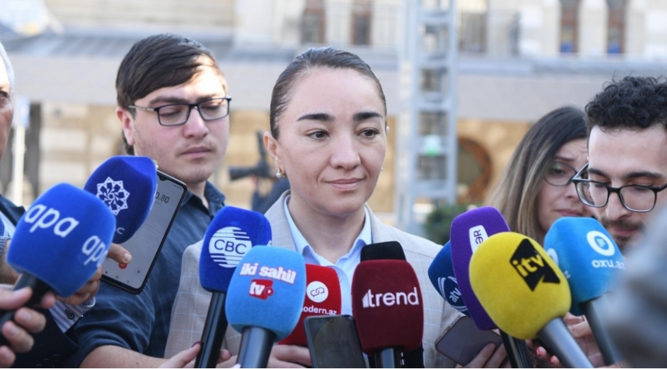 ady-gorme-ve-fiziki-mehdudiyyetli-sernishinler-uchun-ishler-heyata-kechirib