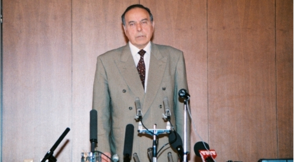 heyder-eliyev-ideyalari-muasir-azerbaycanin-inkishaf-strategiyasinin-temel-dashi