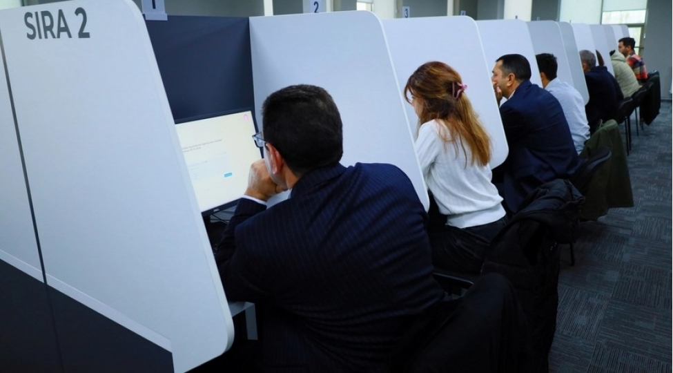 aqrar-sigorta-uzre-musteqil-ekspert-sertifikati-almaq-isteyenler-uchun-imtahan-kechirilib