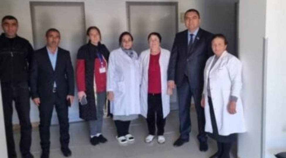 mushfiq-memmedli-quba-rayonunun-qnaqkend-qesebesinde-sechicilerle-gorush-kechirdi
