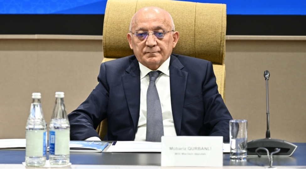 mubariz-qurbanli-absh-oz-meqsedlerine-sanksiyalarla-chatmaq-isteyir
