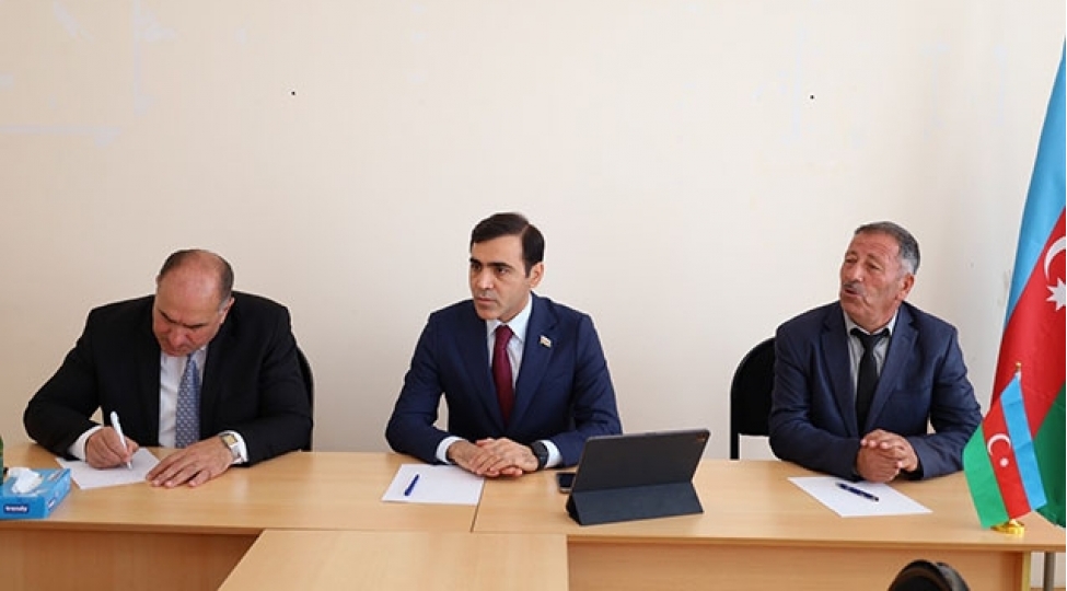 anar-memmedov-vetendashlari-qebul-edib-foto