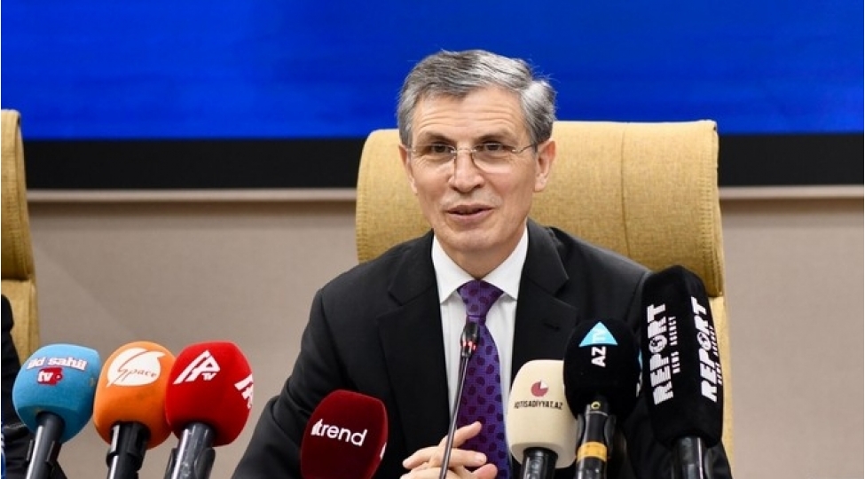 zahid-oruc-sanksiyalardan-qorunmaq-uchun-irevan-baki-qarshidurmasina-son-qoymaliyiq
