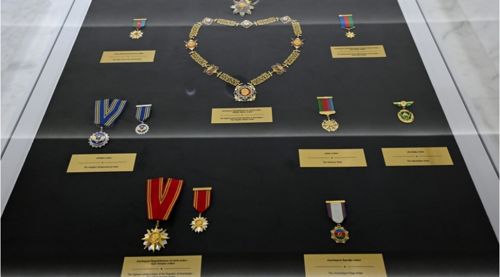 dovlet-bayragi-muzeyinde-veten-muharibesine-hesr-edilen-zefer-qalereyasi-adli-ekspozisiya-sergilenir