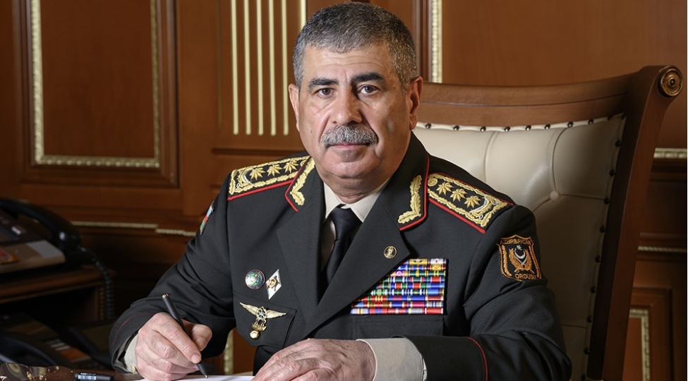 mudafie-naziri-qurban-bayrami-munasibetile-azerbaycan-ordusunun-shexsi-heyetini-tebrik-edib