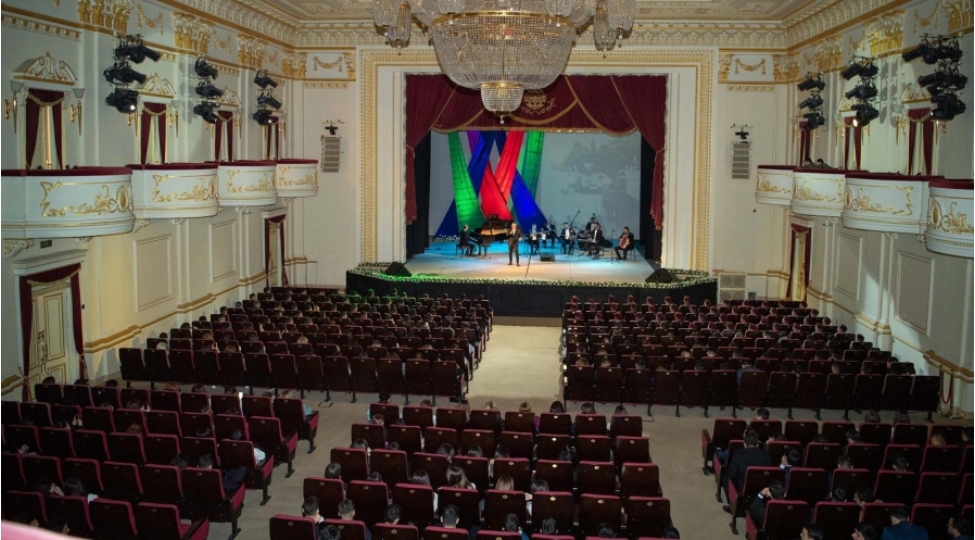 dtx-nin-medeniyyet-merkezinde-zefer-gunu-ile-bagli-konsert-proqrami-teshkil-olunub