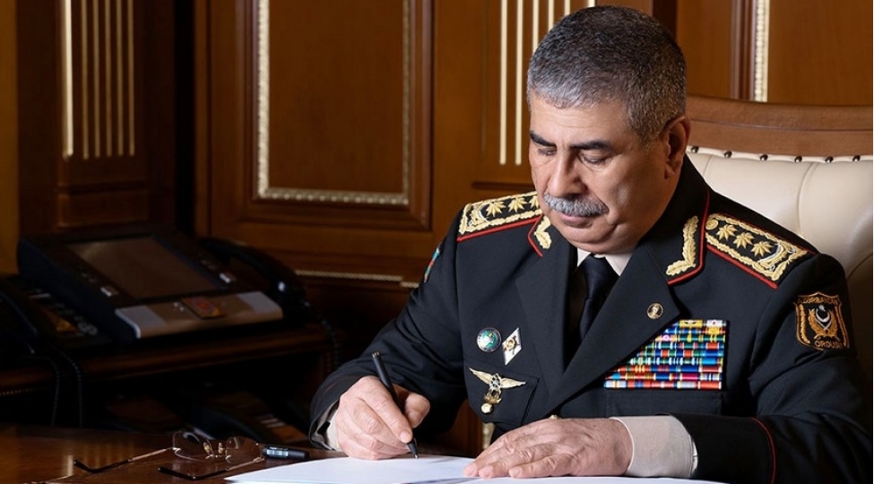zakir-hesenov-irana-bashsagligi-verib-2